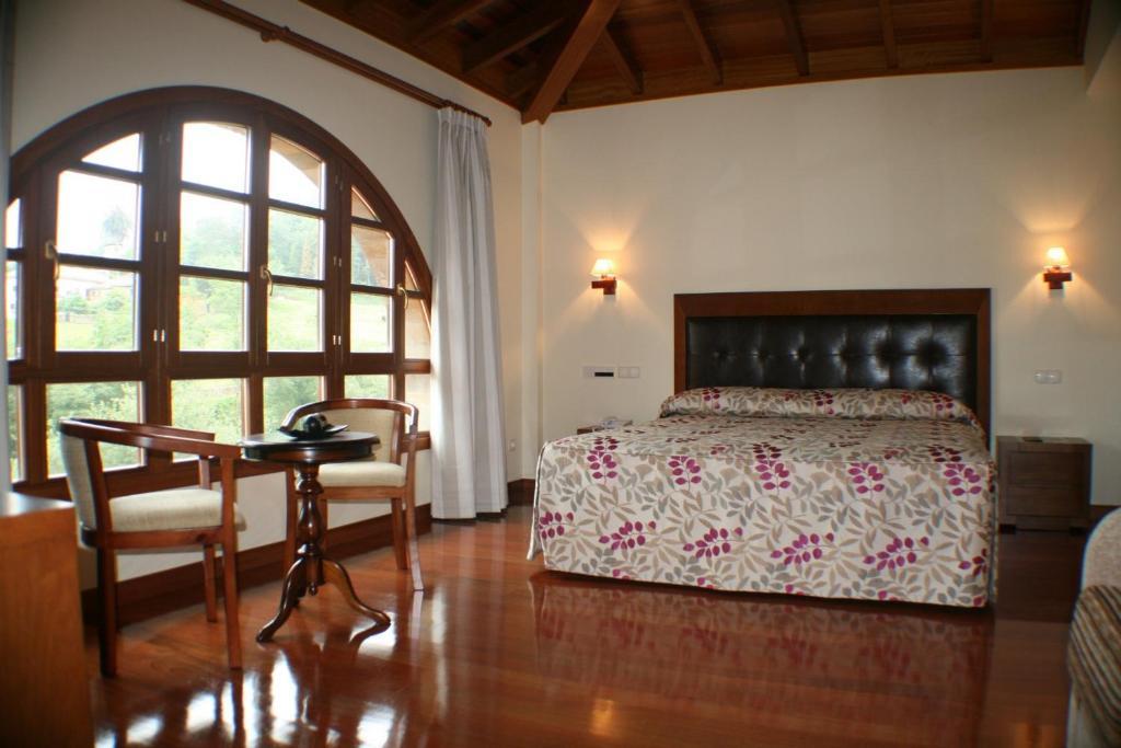 Hotel Valle Las Luinas Soto de Luiña Pokoj fotografie