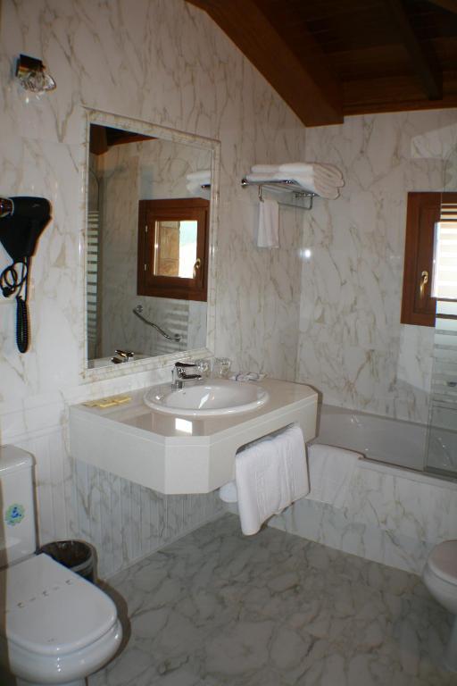 Hotel Valle Las Luinas Soto de Luiña Pokoj fotografie